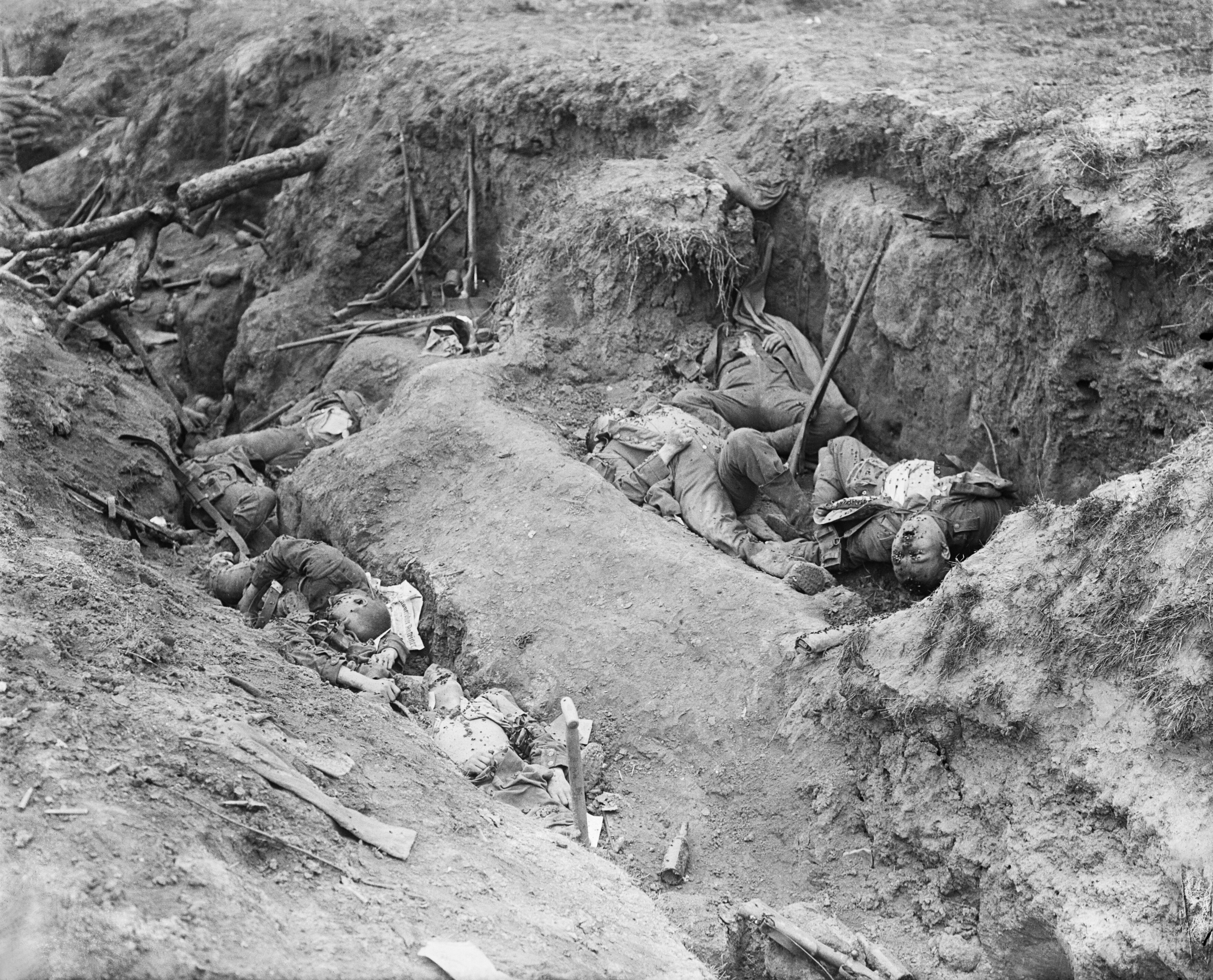 The physical and psychological devastation of mechanized trench warfare in World War I (pictured here at the Somme, 1916) shattered Victorian optimism and directly birthed the disorienting, fragmented narratives of Modernist literature.