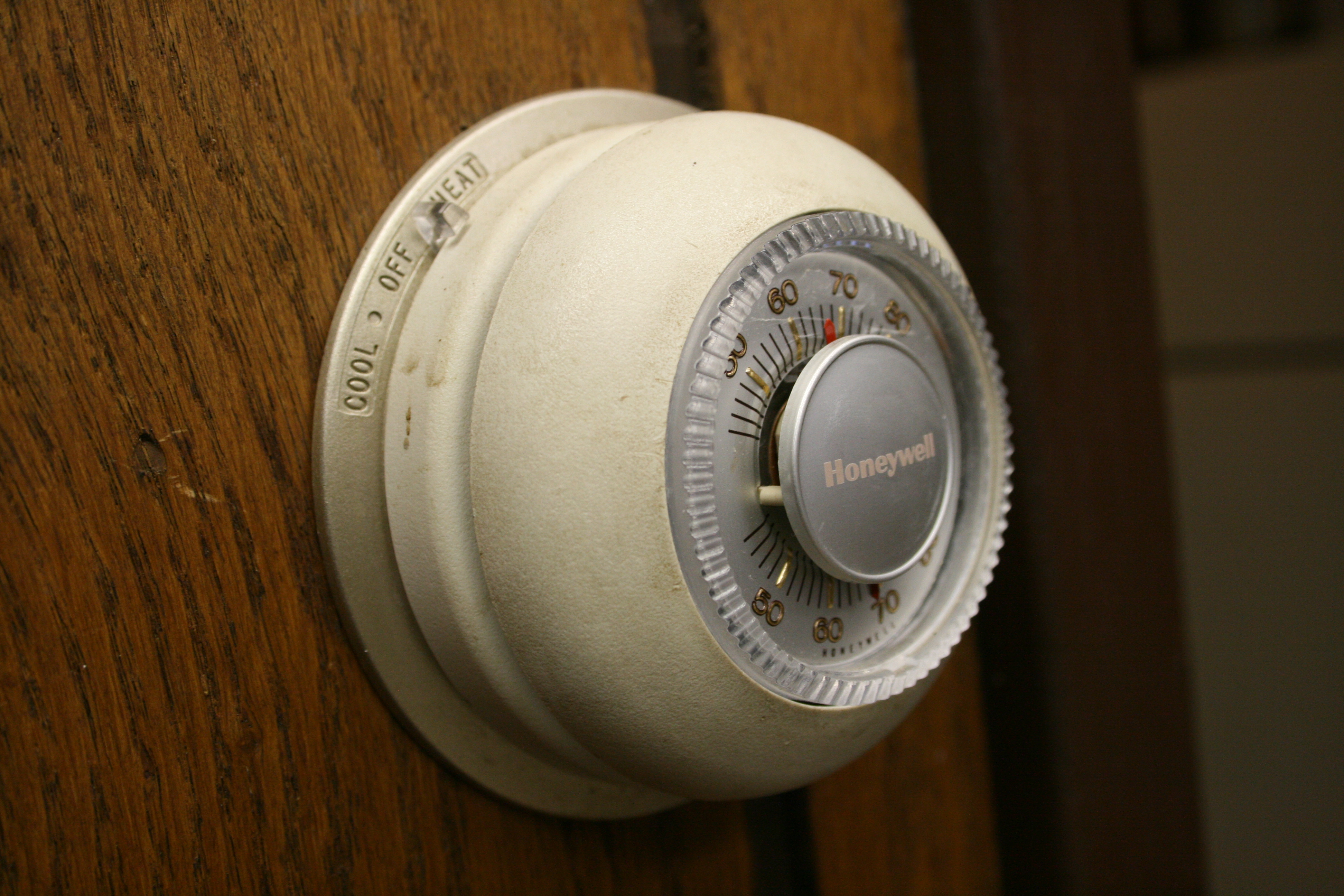 Similar to a thermostat regulating room temperature, target tracking scaling policies automatically adjust the number of instances to maintain a specific metric at a predefined setpoint.