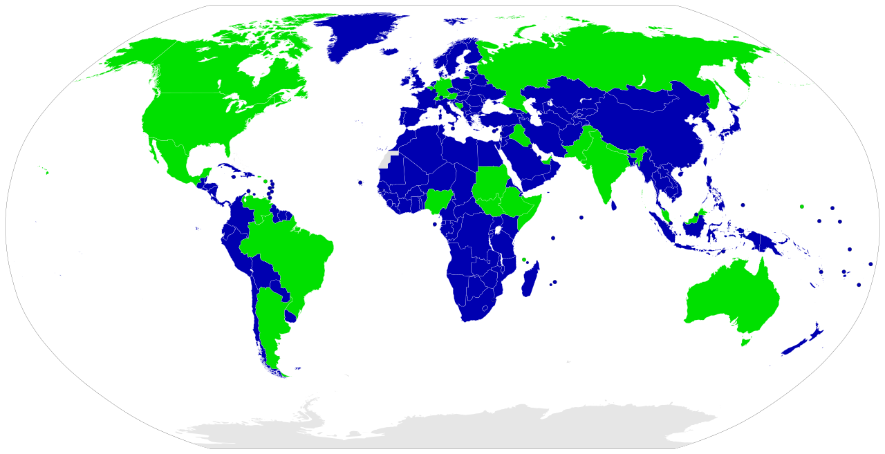 A global map distinguishing federal states (green), which constitutionally divide power between national and regional governments, from unitary states (blue), which centralize authority.