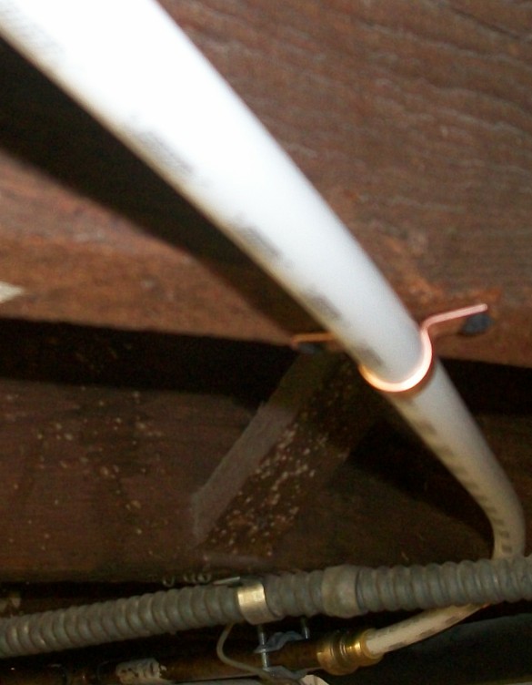 The extreme flexibility of PEX tubing allows it to be bent around corners with fewer joint fittings and to expand without bursting during freezing conditions.