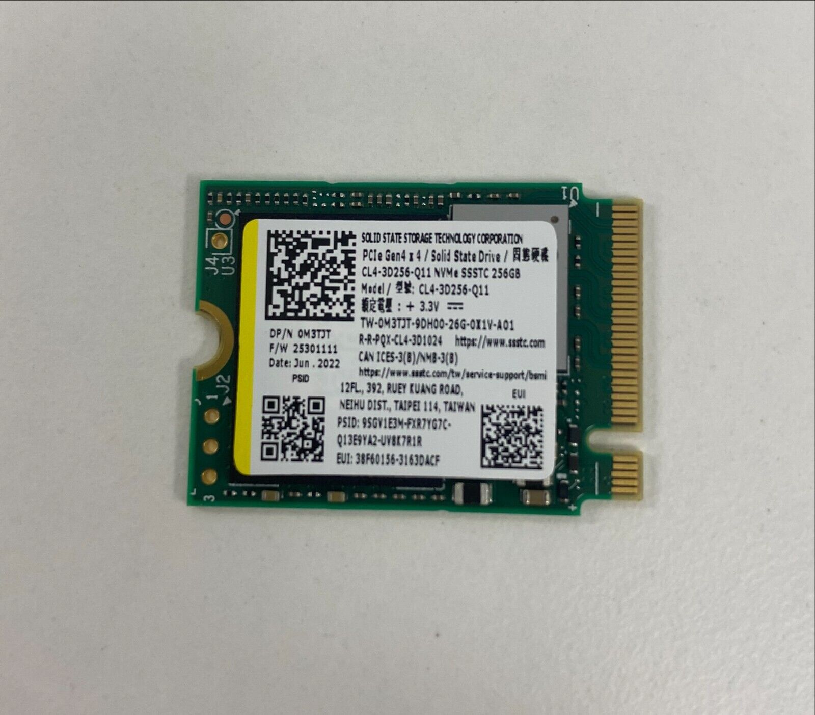 Modern laptops rely on high-speed but capacity-limited Solid State Drives (SSDs), making it physically impossible to download entire terabyte-scale cloud storage accounts locally.
