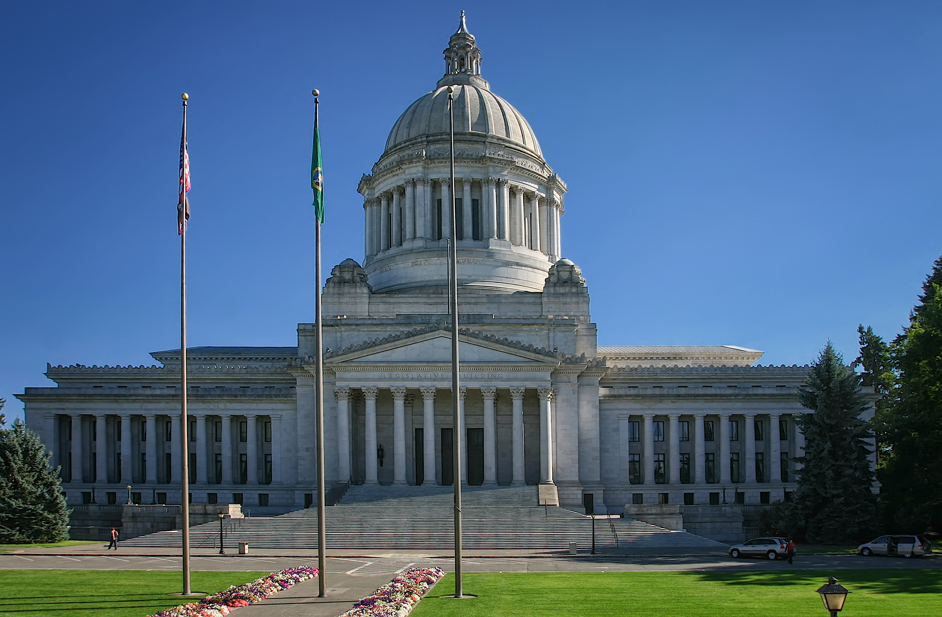 The Washington State Capitol building in Olympia, representing the centralized regulatory authority and rigid statutory framework governing licensed real estate brokers in the state.