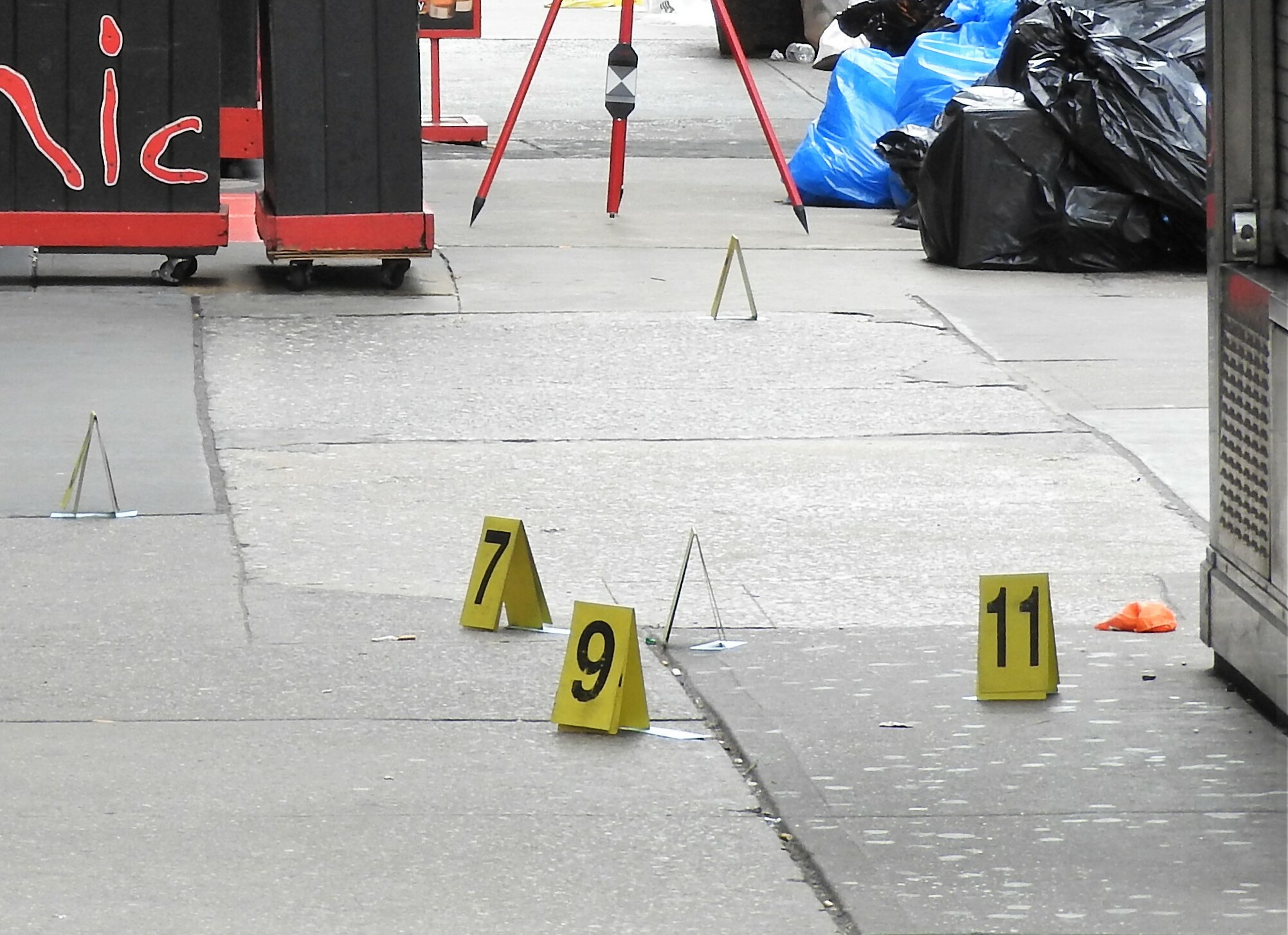 By mapping syntactic clues and signal words, successful test-takers treat sentences like crime scenes, utilizing surrounding evidence to deduce the exact meaning of an unknown term.