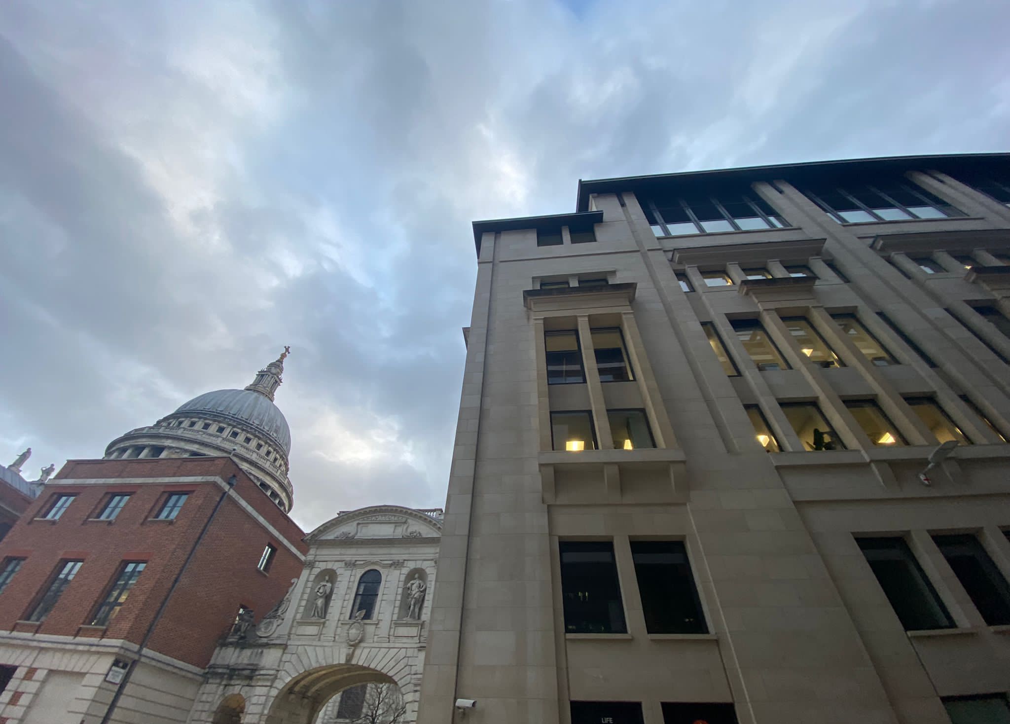 The London Court of International Arbitration — illustrating the adjudicative, judge-like role of an arbitrator, as distinct from an independent expert, in resolving rent review disputes.
